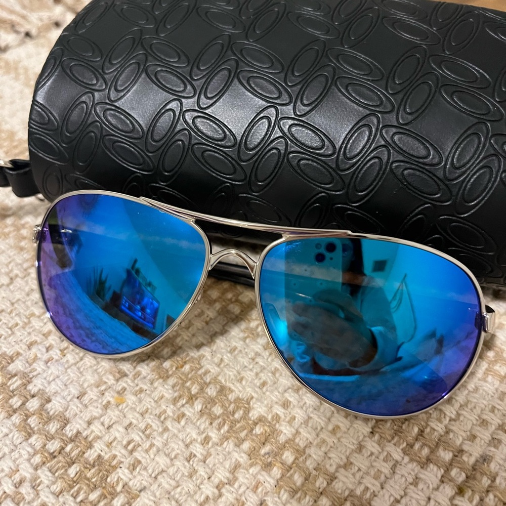 Oakley FeedBack OO4079-33 Sunglasses Polished Chrome